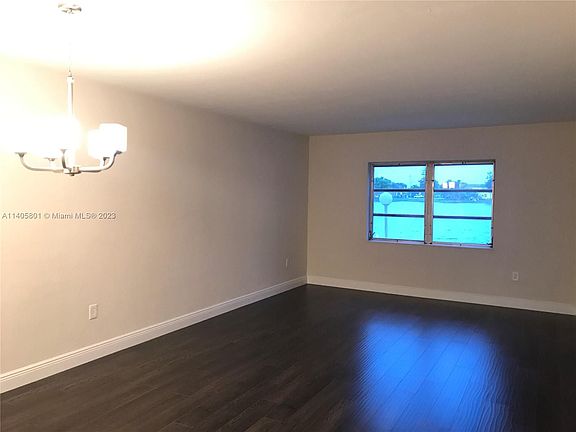 3rd image of 18900 NE 3rd Ct APT 503