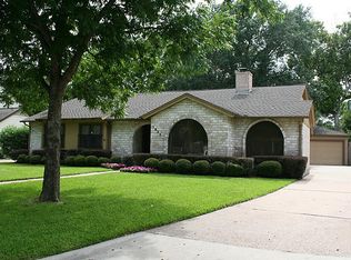 2823 Kenross St, Houston, TX 77043