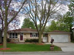 1116 S Schaefer St, Appleton, WI 54915