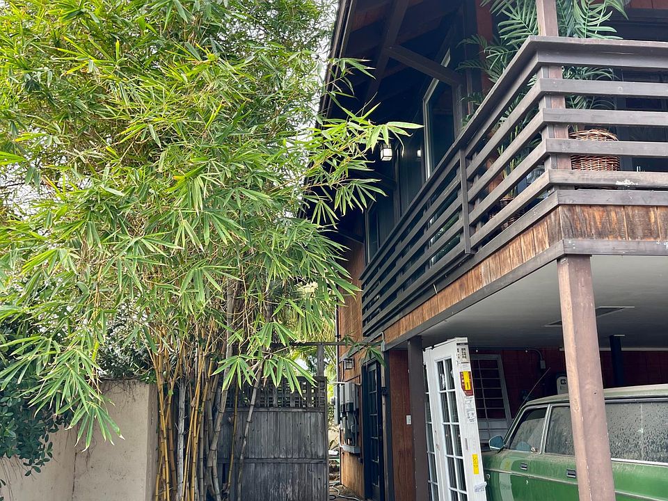 Private Entrance to the Loft