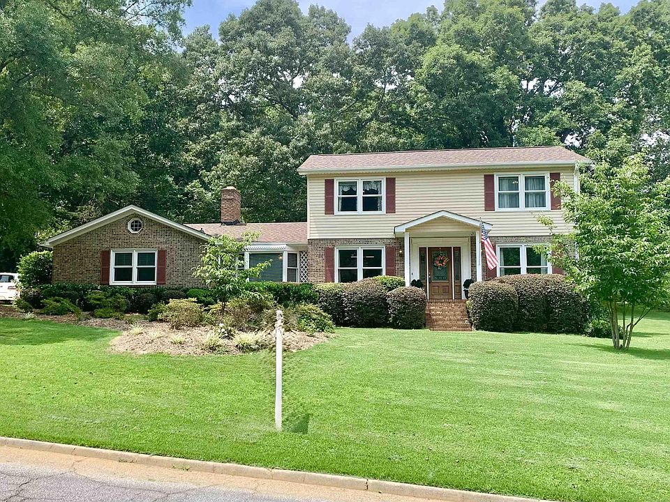 1st image of 106 Rainwood Dr