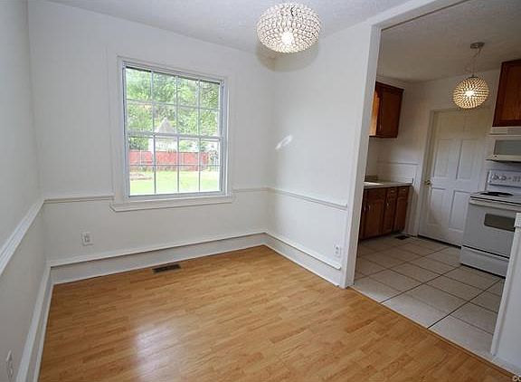 4th image of 3502 Westcliffe Ave