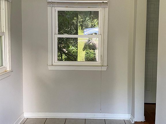 Charming tiled entry