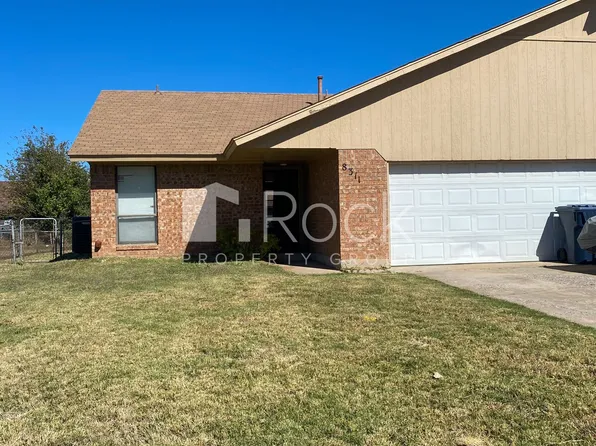 NW 7th Duplex, 8309-11 NW 7th St #Dbb6cf083, Oklahoma City, OK 73127