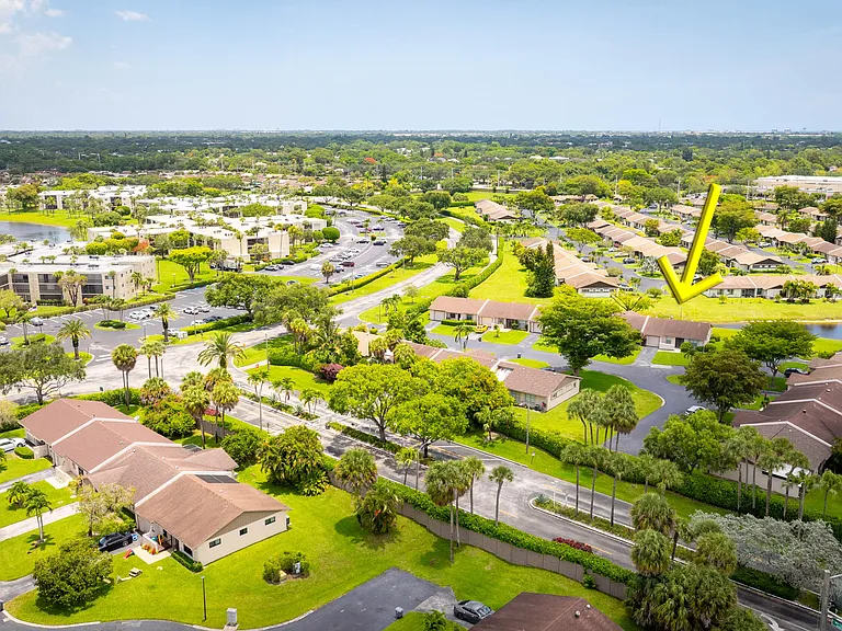 5241 Breadfruit Cir — Photo 31