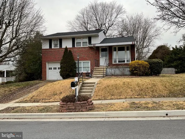 9102 Crosshill Rd, Parkville, MD 21234