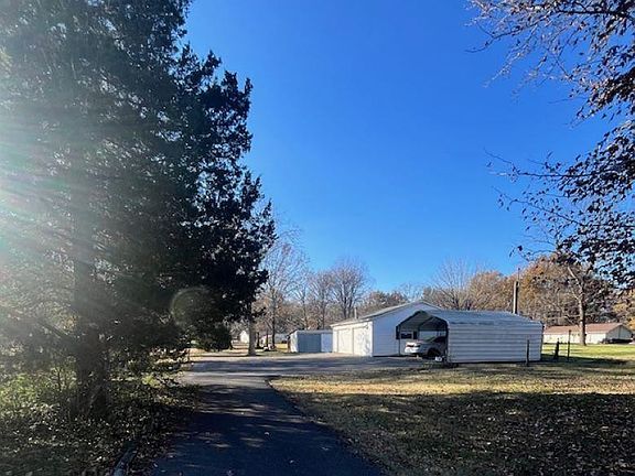 4th image of 4125 Marshall Rd