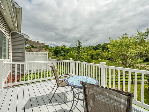 2nd image of 204 Lenox Ct #204