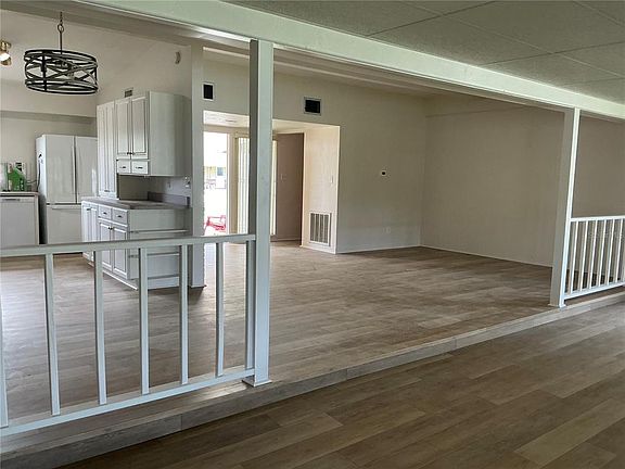 5th image of 7360 111th St