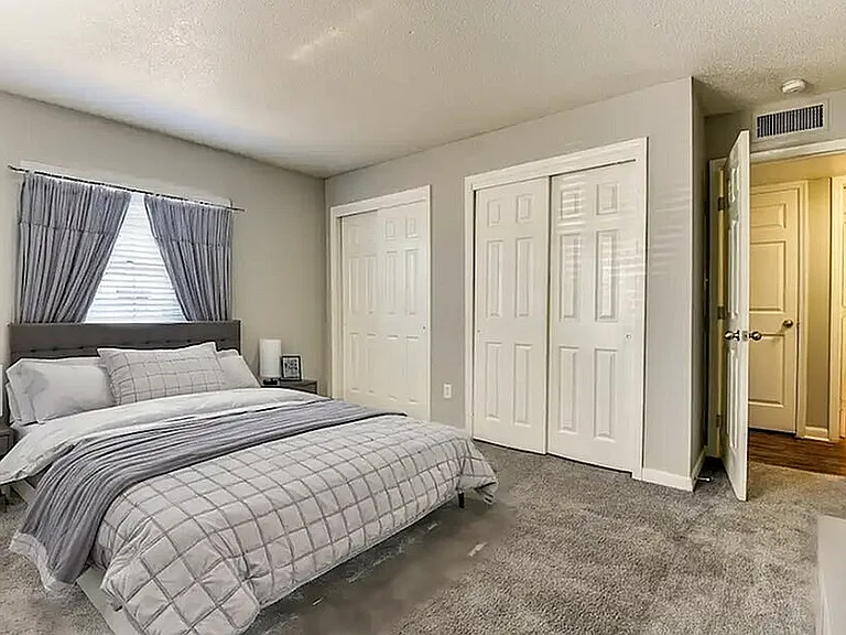 Experience comfort and relaxation in this beautifully designed bedroom.