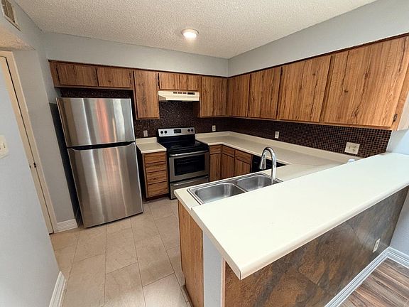 3rd image of 2510 Grants Lake Blvd APT 101