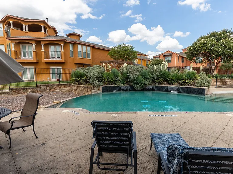 2645 Villa Di Lago Dr #4 — Photo 35