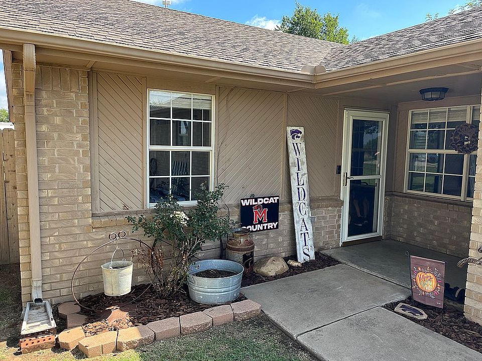 1st image of 914 W Choctaw Ln