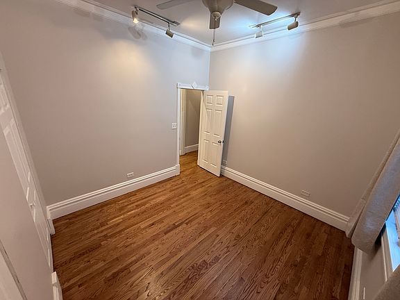 5th image of 2111 W Wilson Ave #1