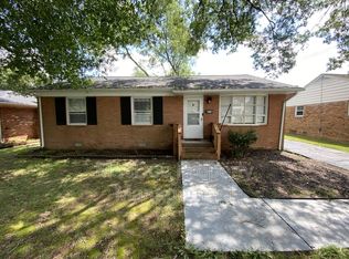 304 Stratford Ave, Fredericksburg, VA 22408