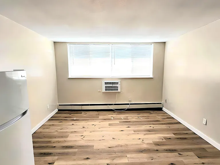 Keller Flats — Photo 37