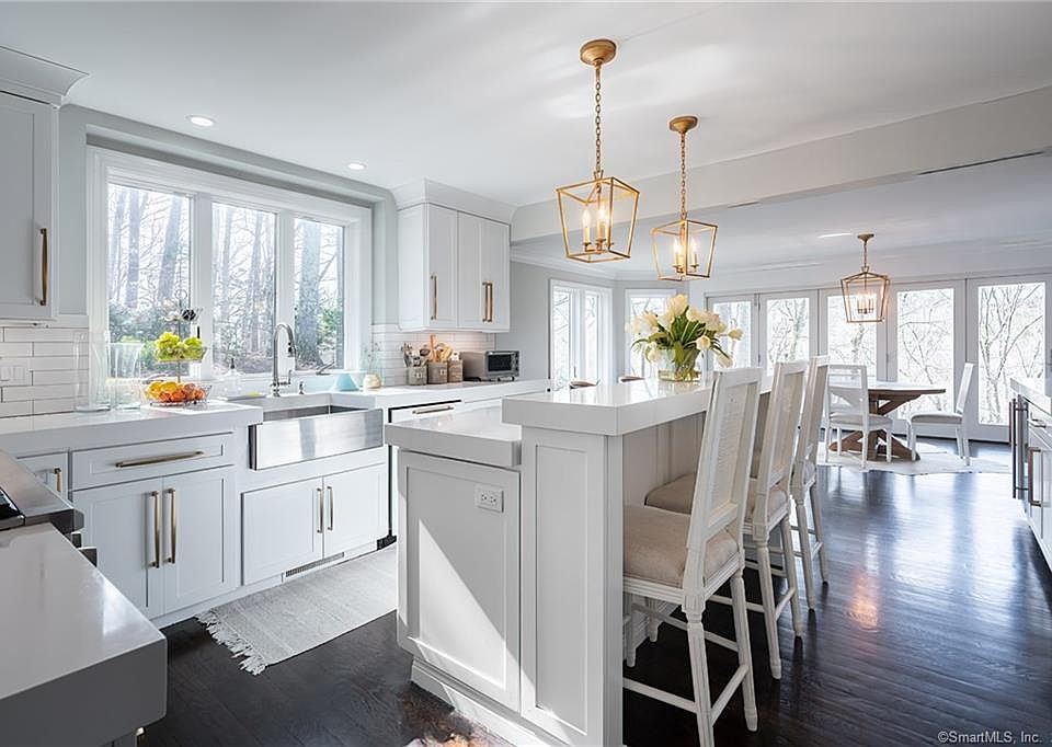 181 Reverknolls, Avon, CT 06001 Zillow