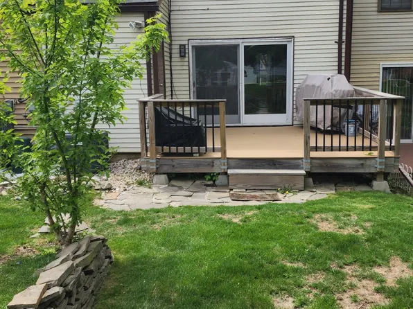 17 Lexington Ct, Easton, PA 18040