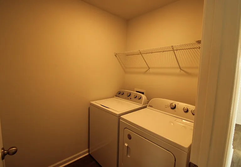 507 Autumns Wood Cir W — Photo 11