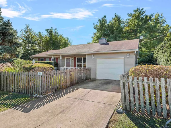 301 N Grand Ave, Auburn, IL 62615