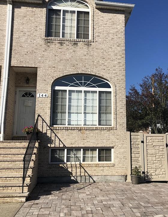 1st image of 144 Camden Ave