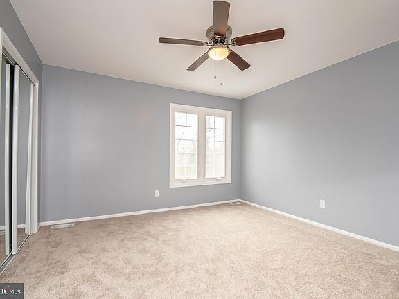 4th image of 206 Lake Arrowhead Cir