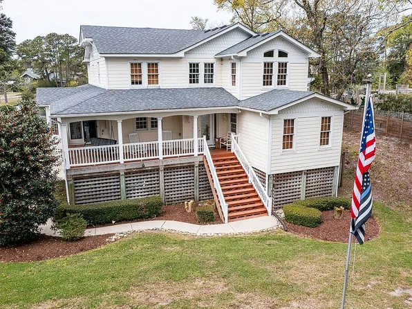 118 Tall Pine Ln, Southern Shores, NC 27949