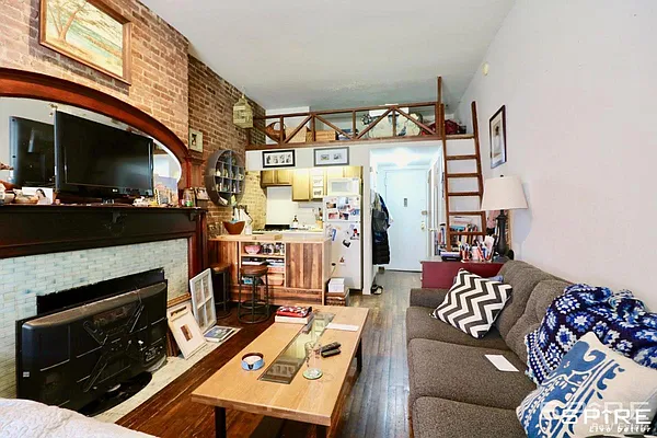 Rented by Spire Group | media 17