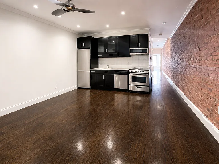 454 W 58th St #2W — Photo 2