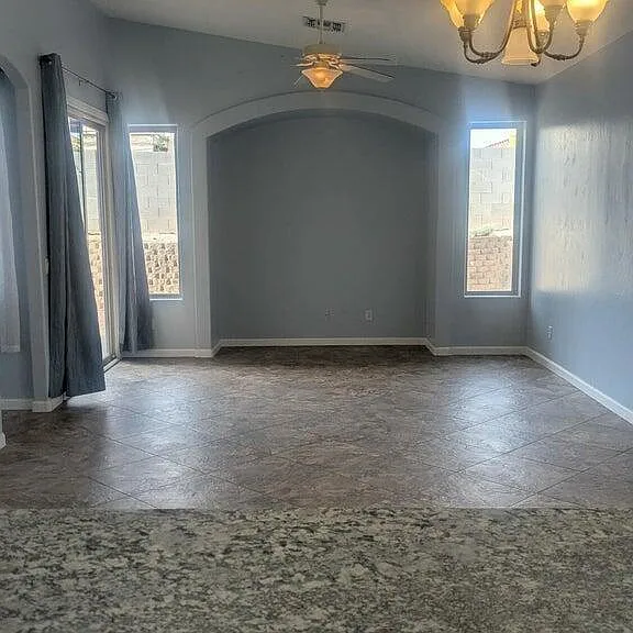 5554 W Carriage Dr — Photo 4