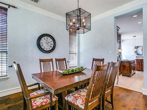 2nd image of 1413 Jacob Ave