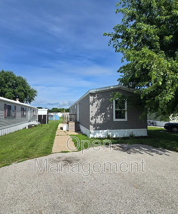 1901 1st St #34