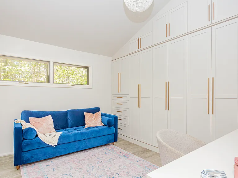 14 Roosevelt Ave — Photo 14