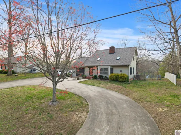 407 Magnolia Dr, Kuttawa, KY 42055