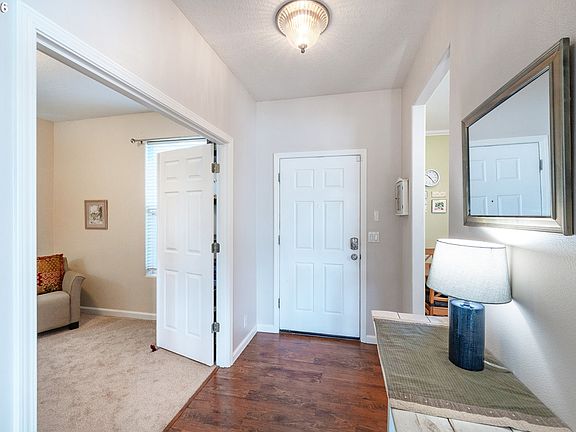 4th image of 5410 Donohoe Ave