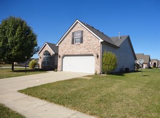 1310 Mineral Lake Dr, Brownsburg, IN 46112