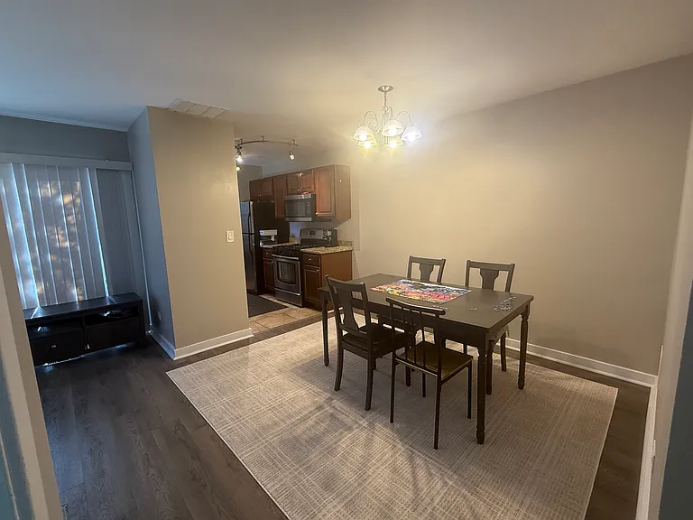 1938 Hancock Dr — Photo 3