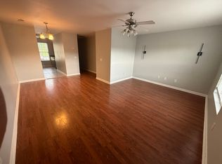 9084 Haileys Pond Dr, Ooltewah, TN 37363