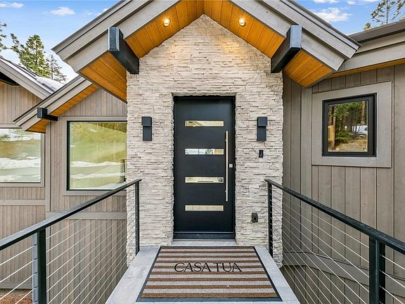 3rd image of 739 Burgundy Rd