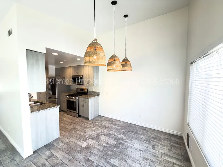 3623 Harbor Crest Way — Photo 7