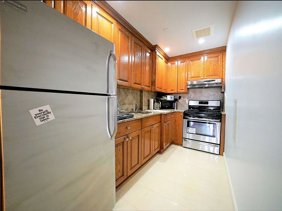 1st image of 2707 23rd Ave APT 1B