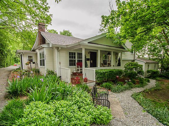 3rd image of 3207 Hunsinger Ln