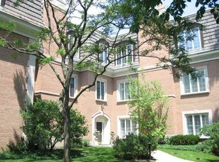 485 Oakwood Ave APT C2, Lake Forest, IL