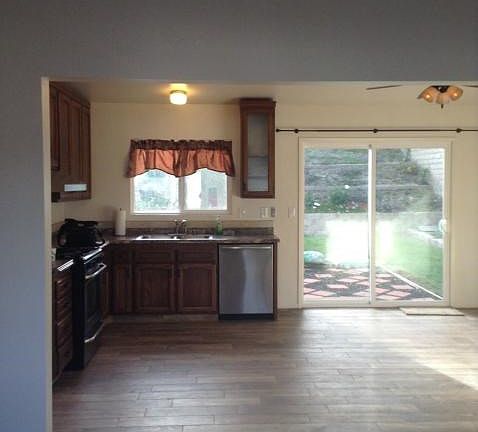 4th image of 31605 Cherry Dr