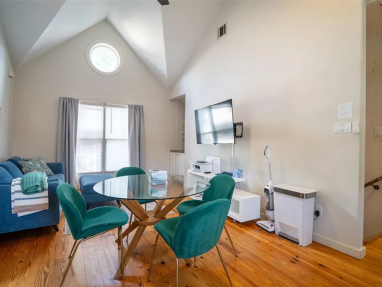 604 W Drew St — Photo 13
