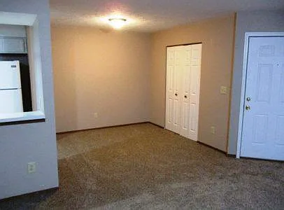 1802 Rainbow Ave — Photo 3