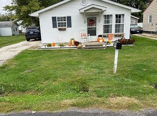 906 Poplar St, Jerseyville, IL 62052