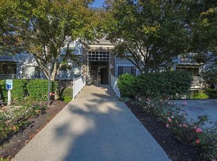 9901 Regatta Dr Unit 105, Colerain Twp, OH 45252