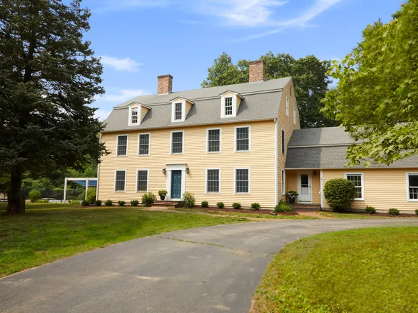 134 School House Road, Old Saybrook, CT 06475