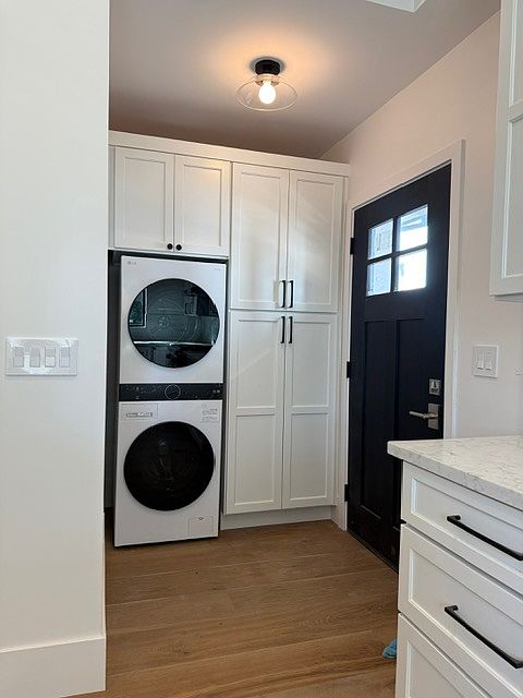 Washer/Dryer with storage
